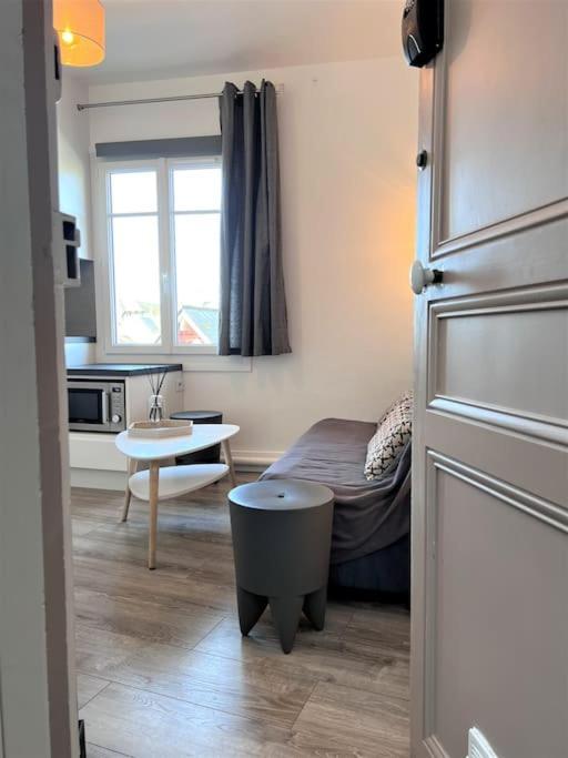 Le Cyrano, Deauville - App. T2 Proche De La Mer Zewnętrze zdjęcie
